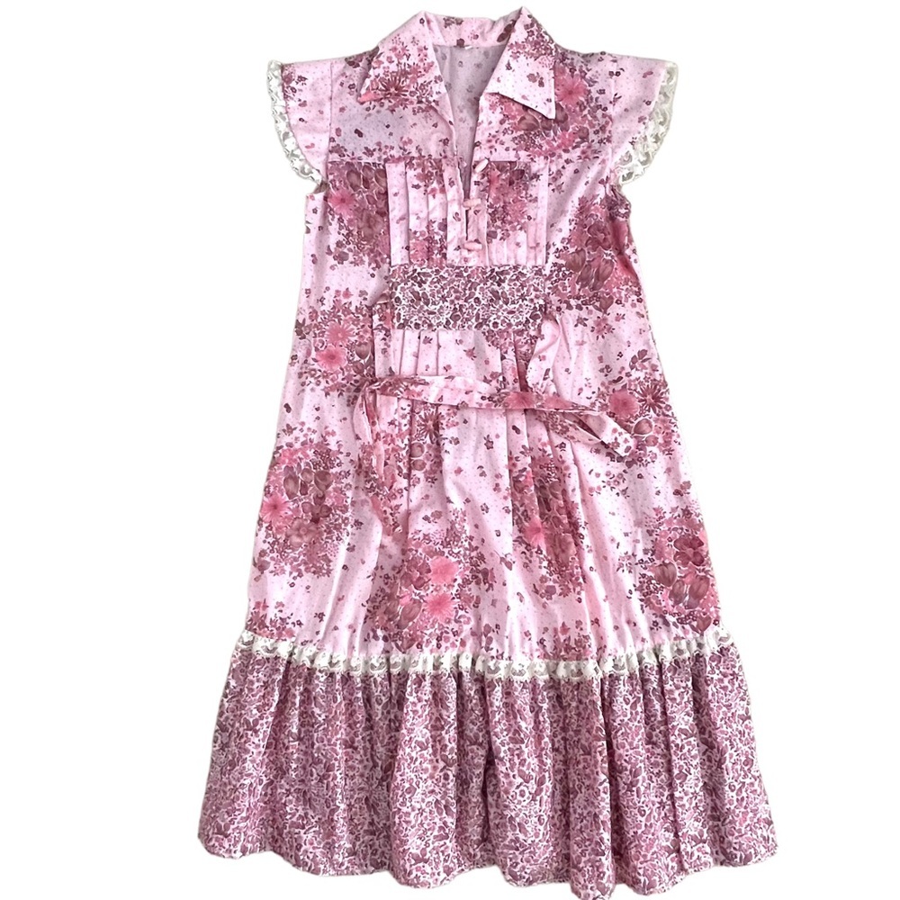 Vintage 70s Pink Floral Cottage Core Short Sleeve Ruffled Hem Dress